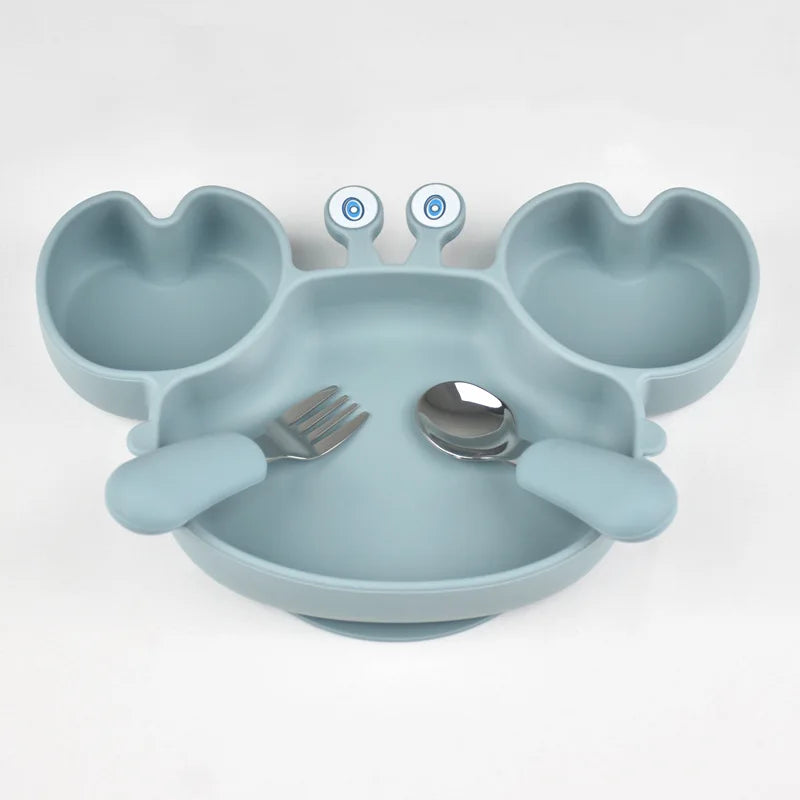 THREE-PIECE CRAB DISHES