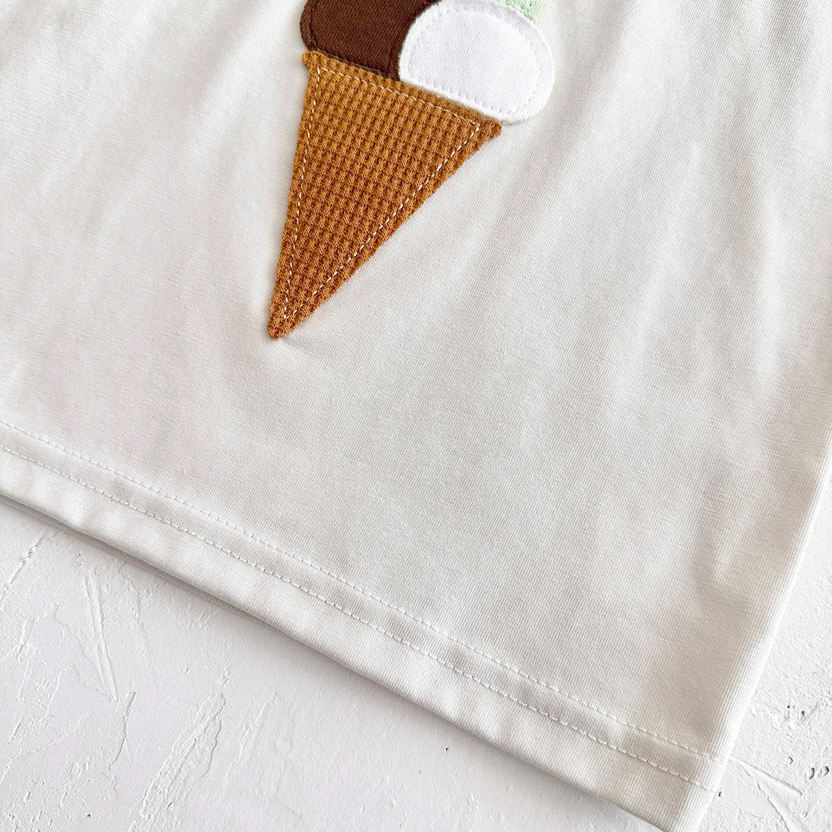 Infant Summer Outfit – Ice Cream Print T-Shirt & Shorts Set